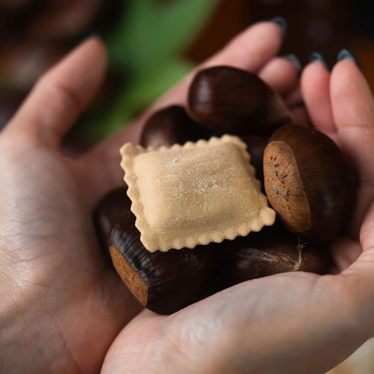 Ravioli castagne e pancetta