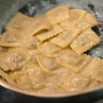 Ricetta agnolotti piemontesi con crema cacio e pepe